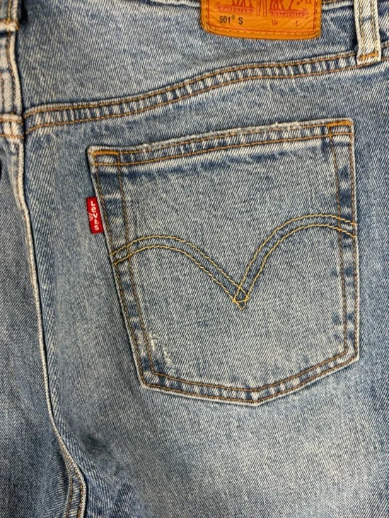 Levi's Light Blue 501® S NWOT High-Rise Jeans 29x32 button fly - Picture 6 of 9